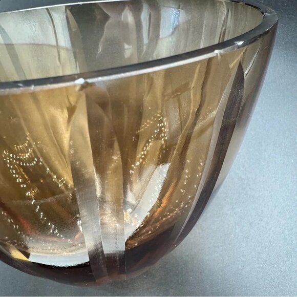 Mid-Century Modern Amber Brown Crystal Etched Glass Display or Fruit Bowl - Picture 5 of 12